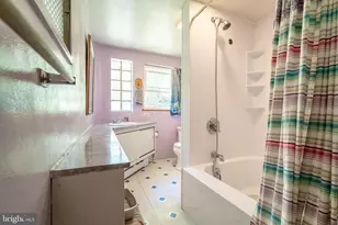 1310 E Butter Rd, York, PA 17406 - Photo 17