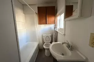 347 E King St, York, PA 17403 - Photo 11