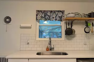 2441 Brookside Ln, York, PA 17402 - Photo 9