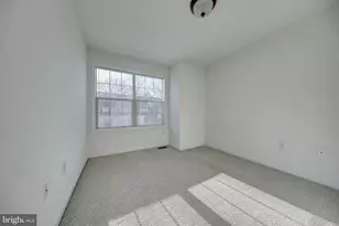 8 Shady Tree Ct, York, PA 17402 - Photo 17