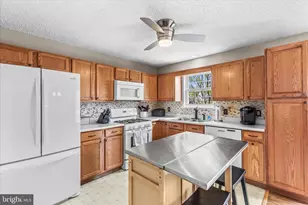 125 Winston Dr, York, PA 17408 - Photo 11