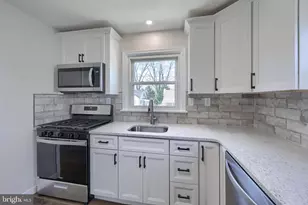 2581 Mayfield St, York, PA 17406 - Photo 9
