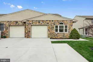 413 Springbrook Ct, Hanover, PA 17331 - Photo 3