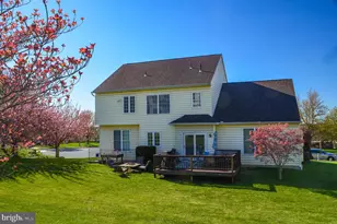 815 Edgeworth Ct, Red Lion, PA 17356 - Photo 17