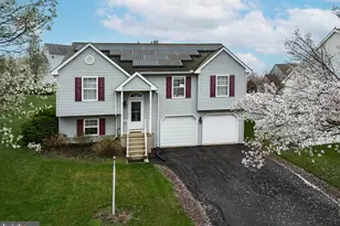 606 Butterfly Cir, Dallastown, PA 17313 - Photo 1