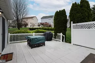 606 Butterfly Cir, Dallastown, PA 17313 - Photo 29