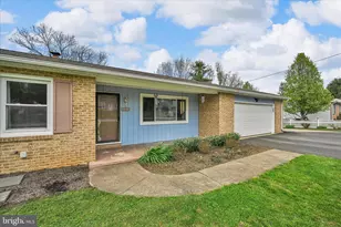 4330 Pinewood Ln, York, PA 17402 - Photo 7