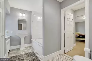 1029 Smallbrook Ln, York, PA 17403 - Photo 37