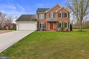 221 Putters Cir, Dillsburg, PA 17019 - Photo 1