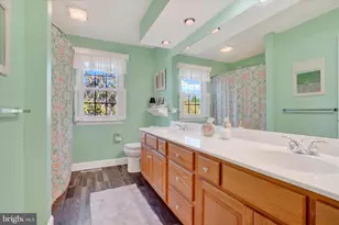 934 Castle Pond Dr, York, PA 17402 - Photo 21