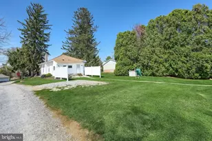 34 Mill St, Stewartstown, PA 17363 - Photo 11