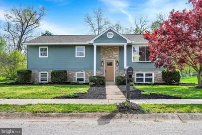 2700 Thornbridge Road E, York, PA 17408 - Photo 1