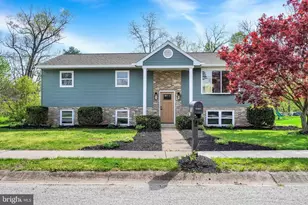 2700 Thornbridge Rd E, York, PA 17408 - Photo 1