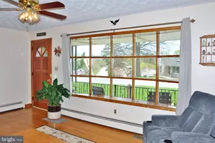 25 West St, Glen Rock, PA 17327 - Photo 3