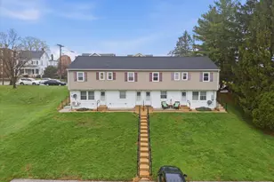 20 E Gay St, Red Lion, PA 17356 - Photo 13
