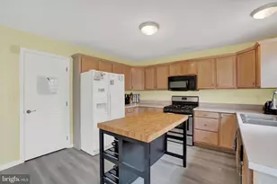 2705 Steeple Chase Dr, York, PA 17402 - Photo 9