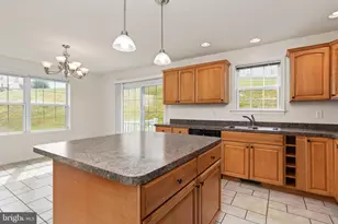 324 Weatherstone Dr, Fairview Township, PA 17070 - Photo 9