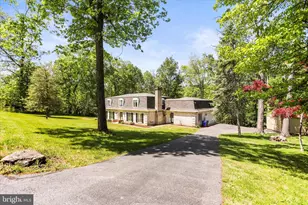 6208 Longview Dr, Spring Grove, PA 17362 - Photo 3