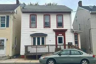 325 N Franklin St, Hanover, PA 17331 - Photo 1