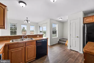 32 Shady Tree Ct, York, PA 17402 - Photo 7