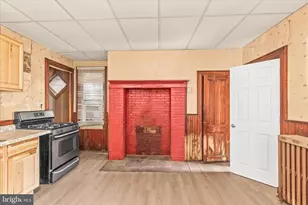220 Locust St, Hanover, PA 17331 - Photo 15