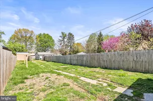 220 Locust St, Hanover, PA 17331 - Photo 31