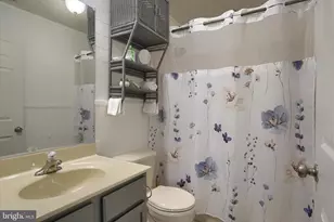 1080 Cranberry Ln W, York, PA 17402 - Photo 29