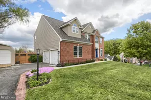 1080 Cranberry Ln W, York, PA 17402 - Photo 37