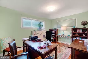 2360 Loucks Rd, York, PA 17408 - Photo 15
