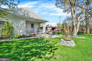 2360 Loucks Rd, York, PA 17408 - Photo 23