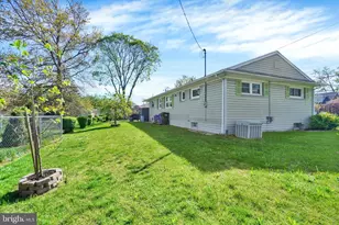 2360 Loucks Rd, York, PA 17408 - Photo 21
