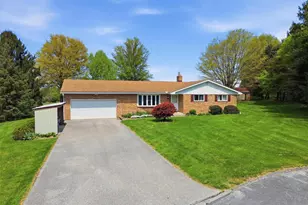 60 Catalina Dr, Mount Wolf, PA 17347 - Photo 35