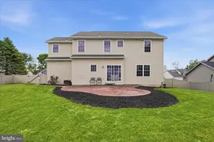 2166 Lucy Ln, York, PA 17404 - Photo 3