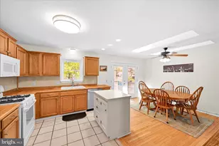 301 Larkin Dr, Red Lion, PA 17356 - Photo 7
