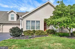 102 Heather Glen Dr, Red Lion, PA 17356 - Photo 3