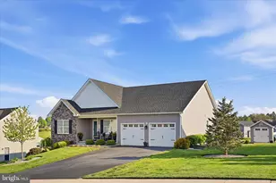 189 Cedarlyn Dr, York, PA 17408 - Photo 3