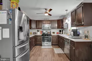 126 Country Ridge Dr, Red Lion, PA 17356 - Photo 9