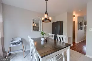 2715 Woodmont Dr, York, PA 17404 - Photo 9
