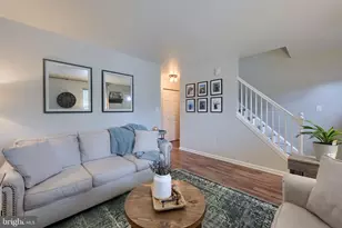 2715 Woodmont Dr, York, PA 17404 - Photo 5