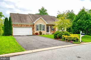 410 Misty Hill Dr, Delta, PA 17314 - Photo 1