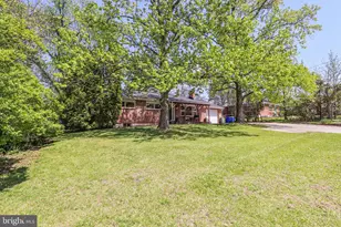 2777 Roosevelt Ave, York, PA 17408 - Photo 3