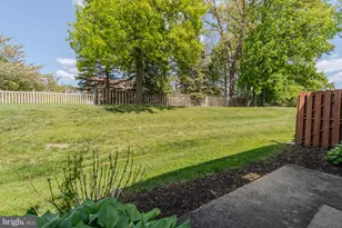 305 Stonegate Rd, York, PA 17408 - Photo 7