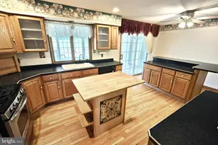 2106 Hope Dr, Red Lion, PA 17356 - Photo 11