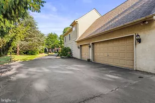 1055 Wetherburn Dr, York, PA 17404 - Photo 51