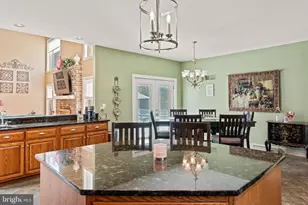 1055 Wetherburn Dr, York, PA 17404 - Photo 17