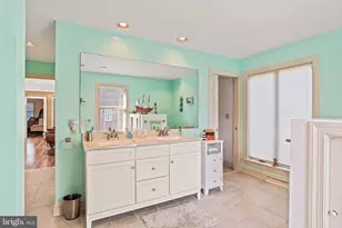 1055 Wetherburn Dr, York, PA 17404 - Photo 39