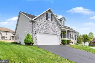 439 Woodland Dr, Dillsburg, PA 17019 - Photo 3
