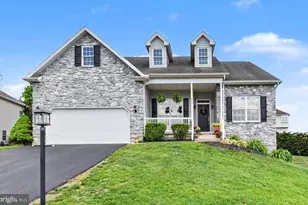 439 Woodland Dr, Dillsburg, PA 17019 - Photo 1
