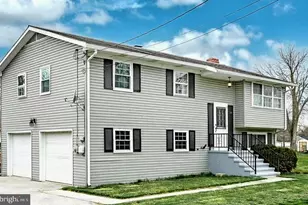 43 Scott St, Hanover, PA 17331 - Photo 1