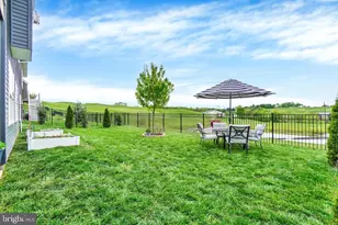 2703 Alperton Dr, York, PA 17402 - Photo 27